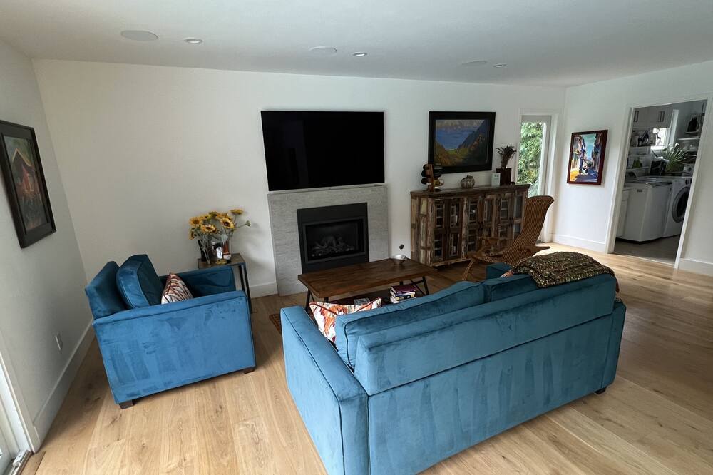Photo of Livingroom in Novato