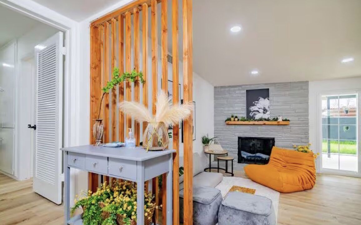 Photo of Livingroom in Claremont