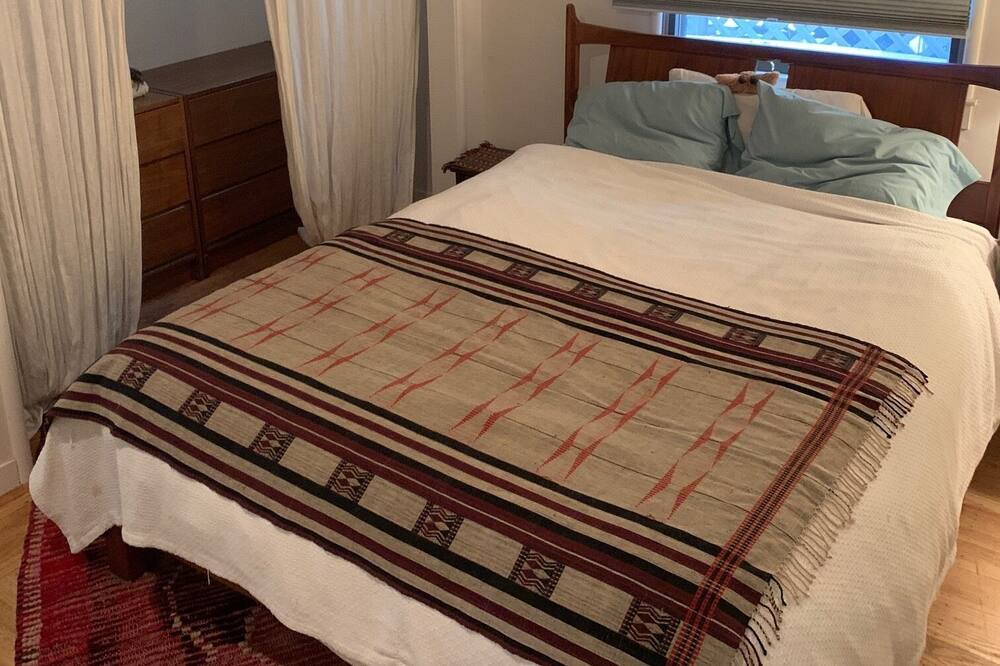 Photo of Bedroom in Berkeley