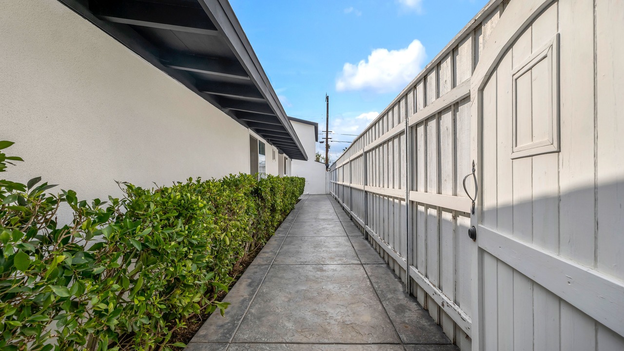 Photo of Outdoor in Reseda