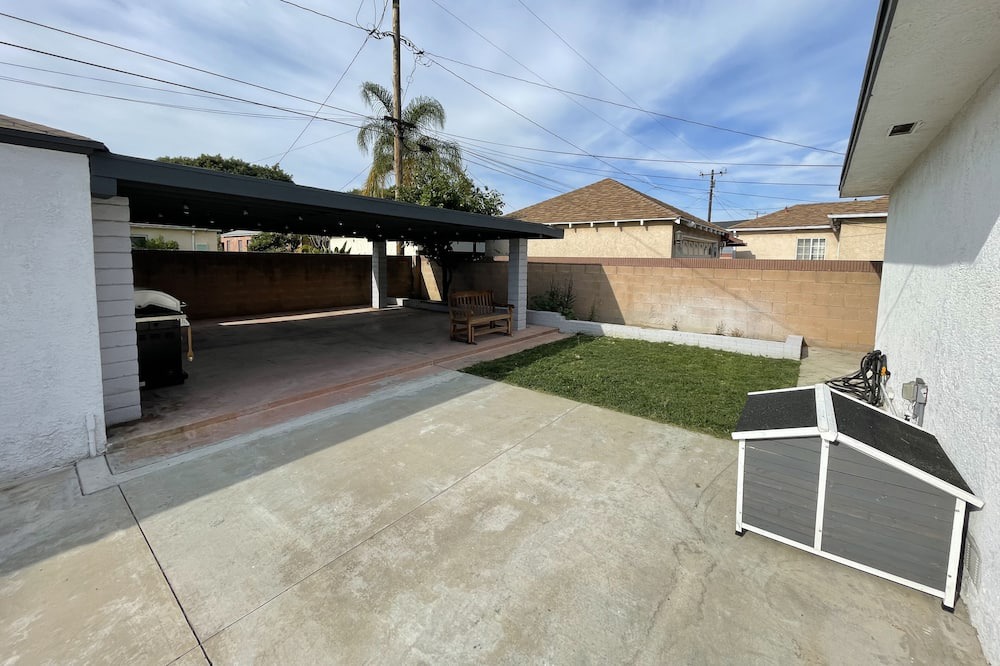 Photo of Outdoor in Montebello