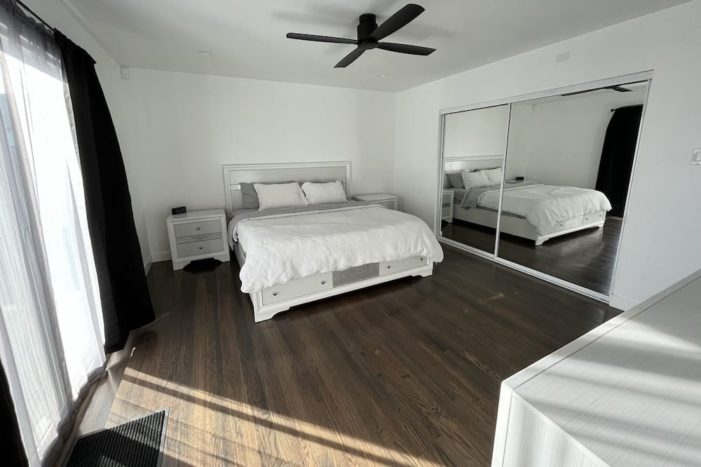 Photo of Bedroom in Montebello