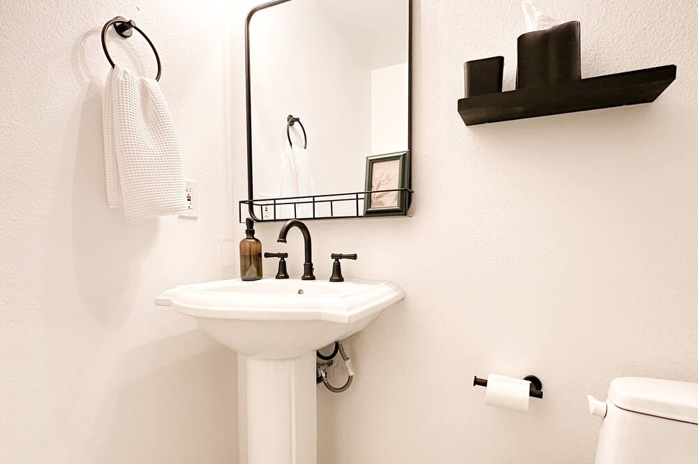 Photo of Bathroom in Rancho Cucamonga