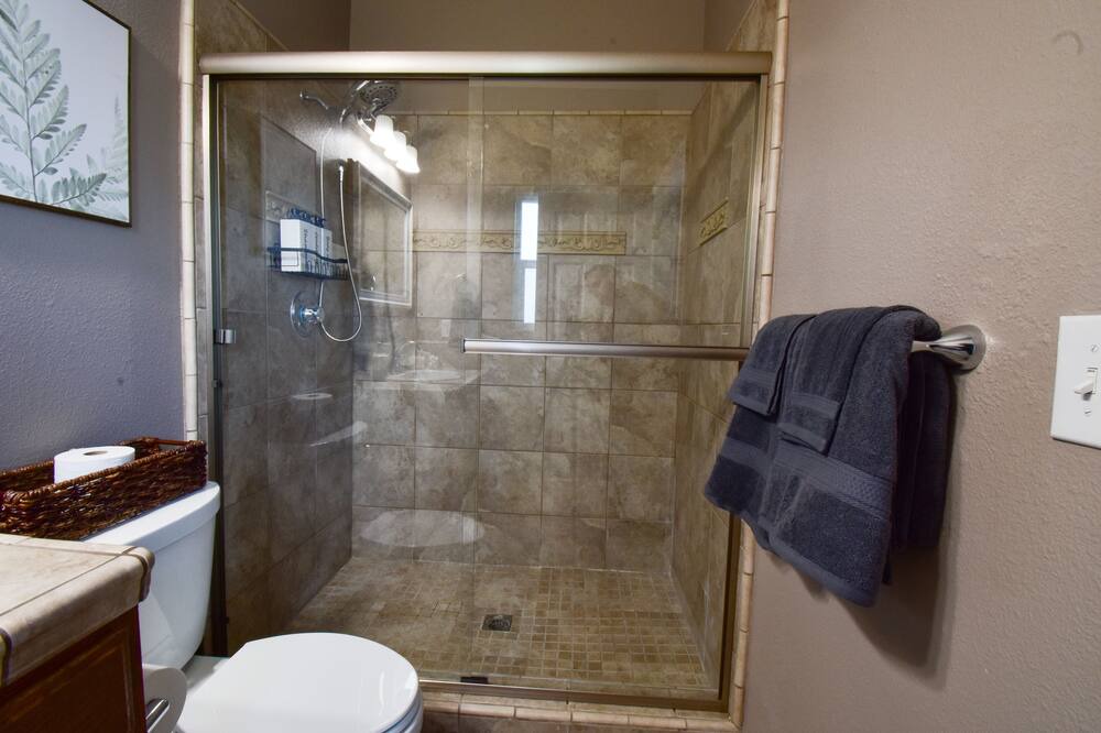 Photo of Bathroom in Porterville