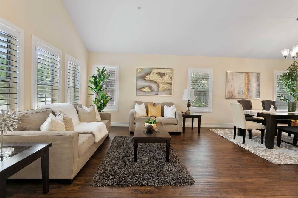Photo of Livingroom in Fontana