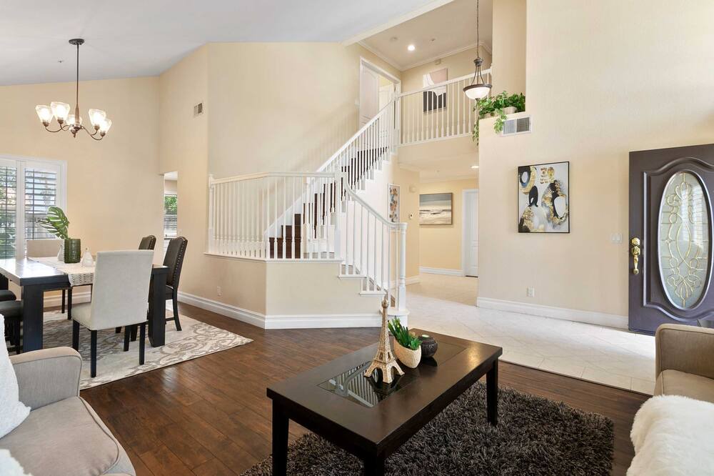Photo of Livingroom in Fontana