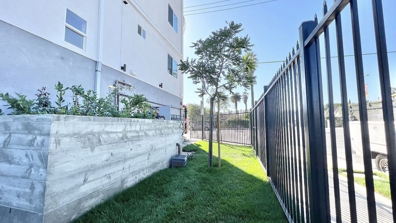 Photo of Outdoor in Pico-Union