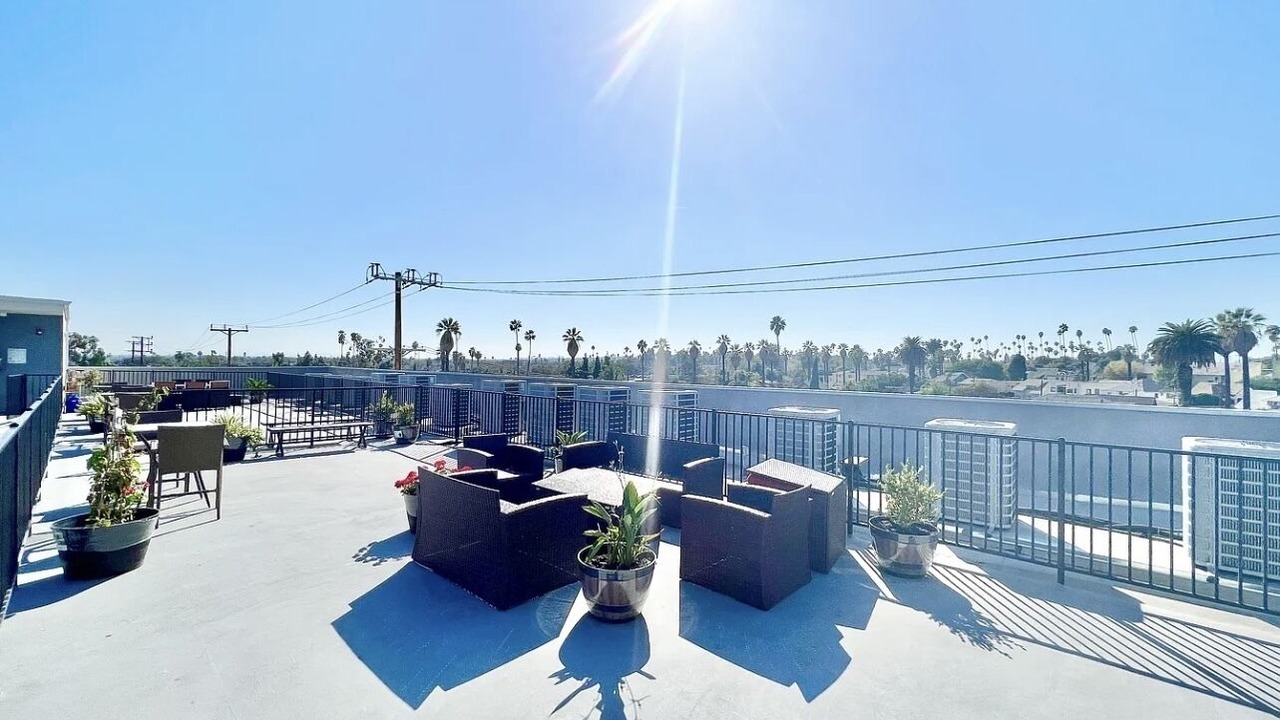 Photo of Outdoor in Pico-Union