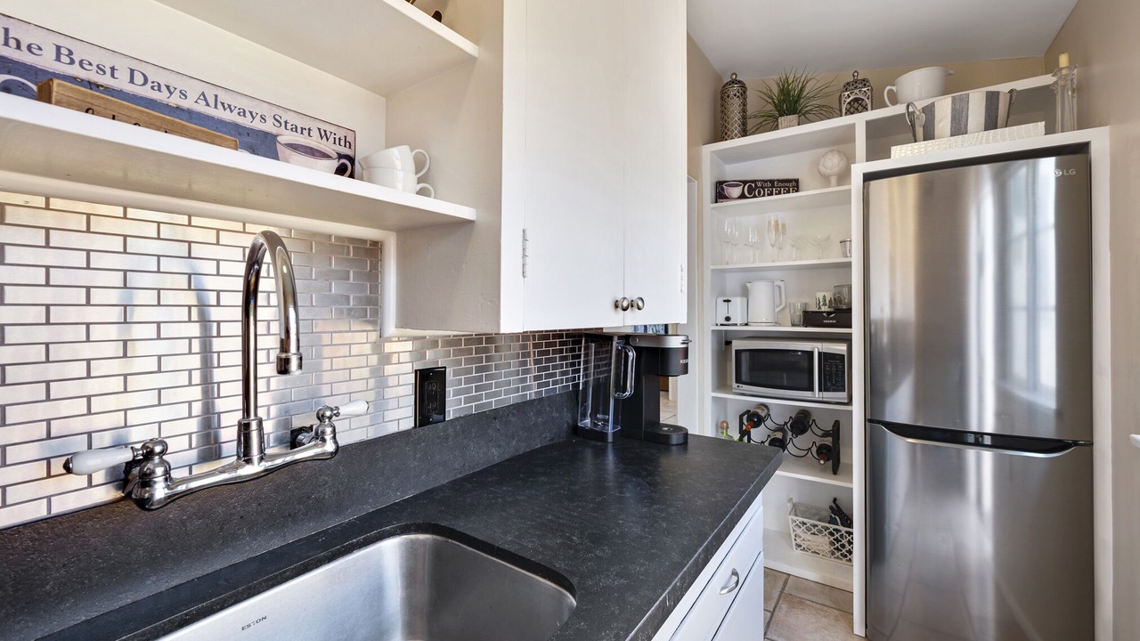 Photo of Kitchen in Altadena