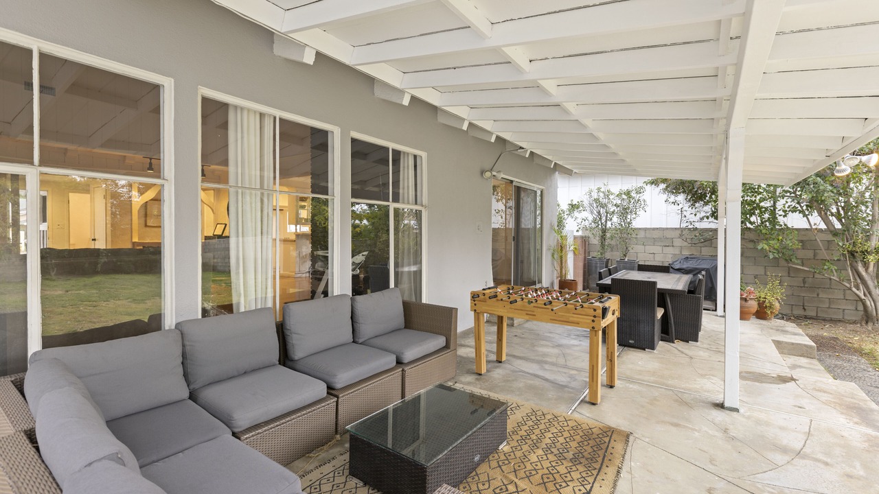 Photo of Patio Balcony in Valley Glen