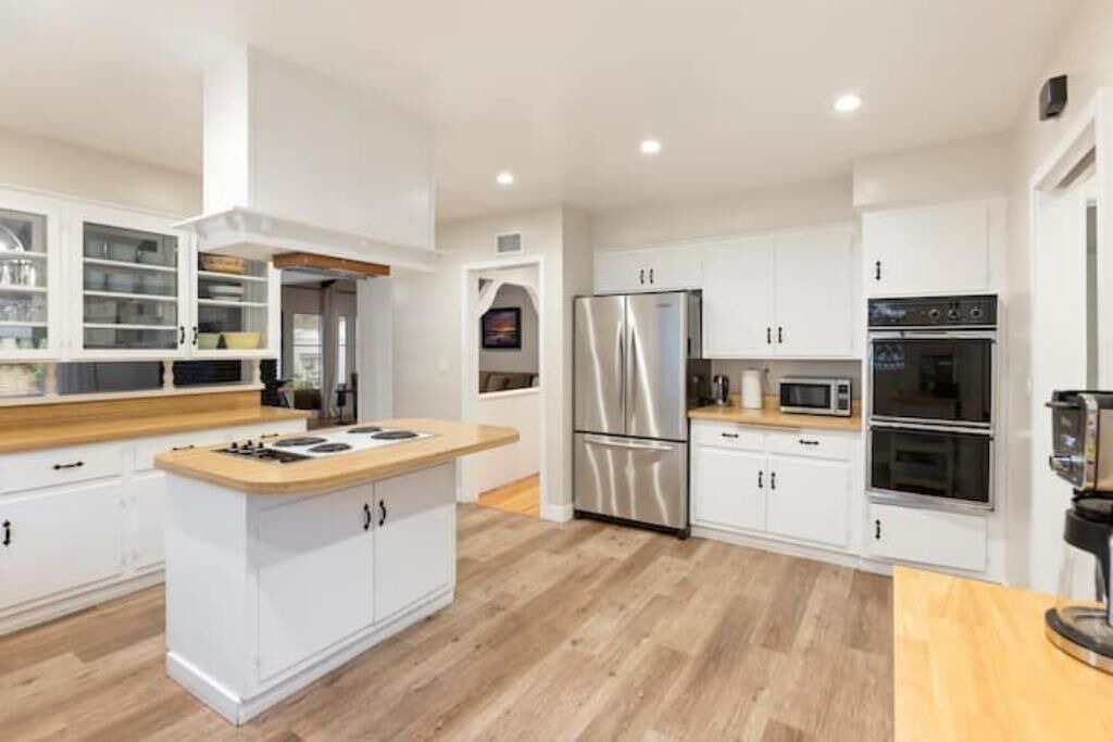 Photo of Kitchen in Valley Glen