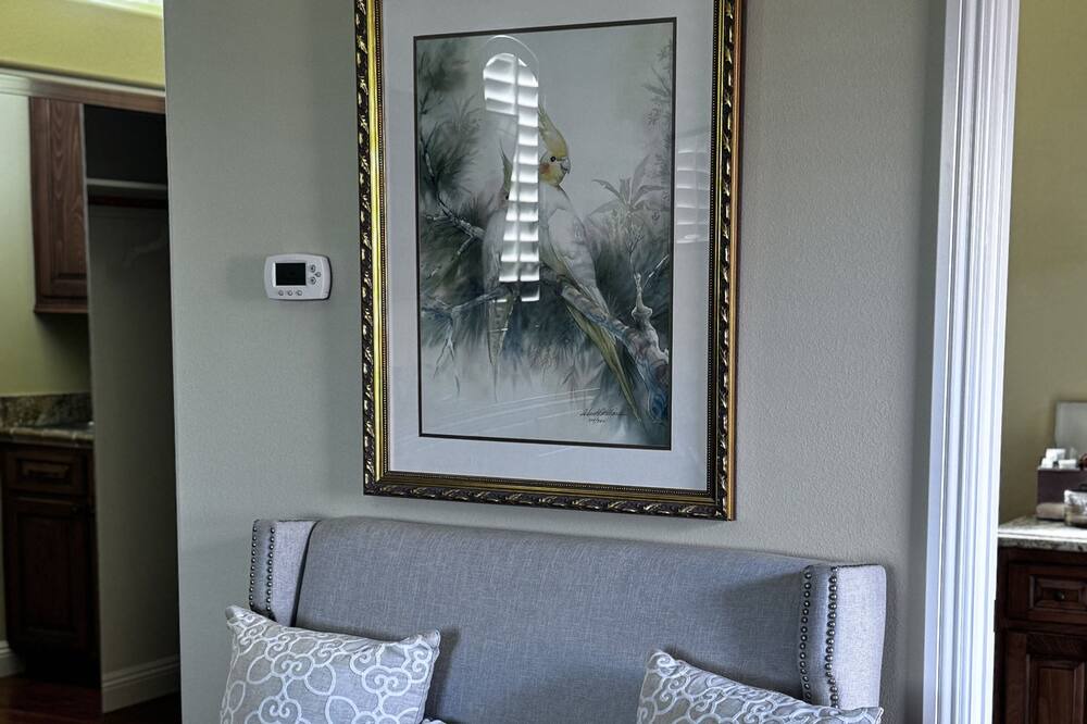 Photo of Livingroom in Estates at Canyon Crest