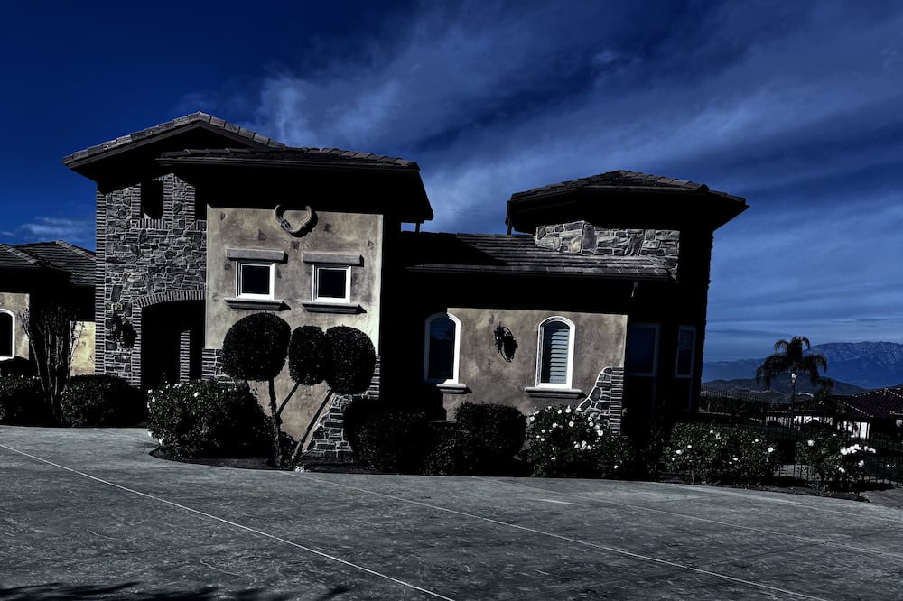 Photo of Outdoor in Estates at Canyon Crest