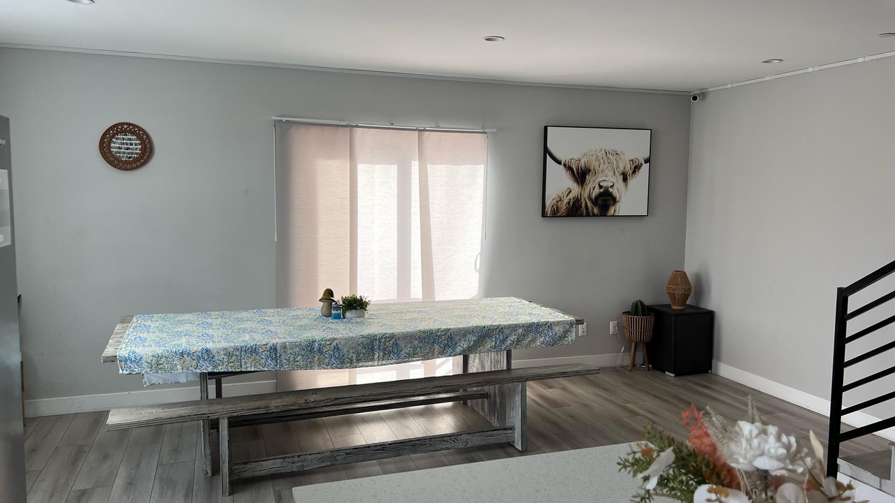 Photo of Livingroom in Little Armenia