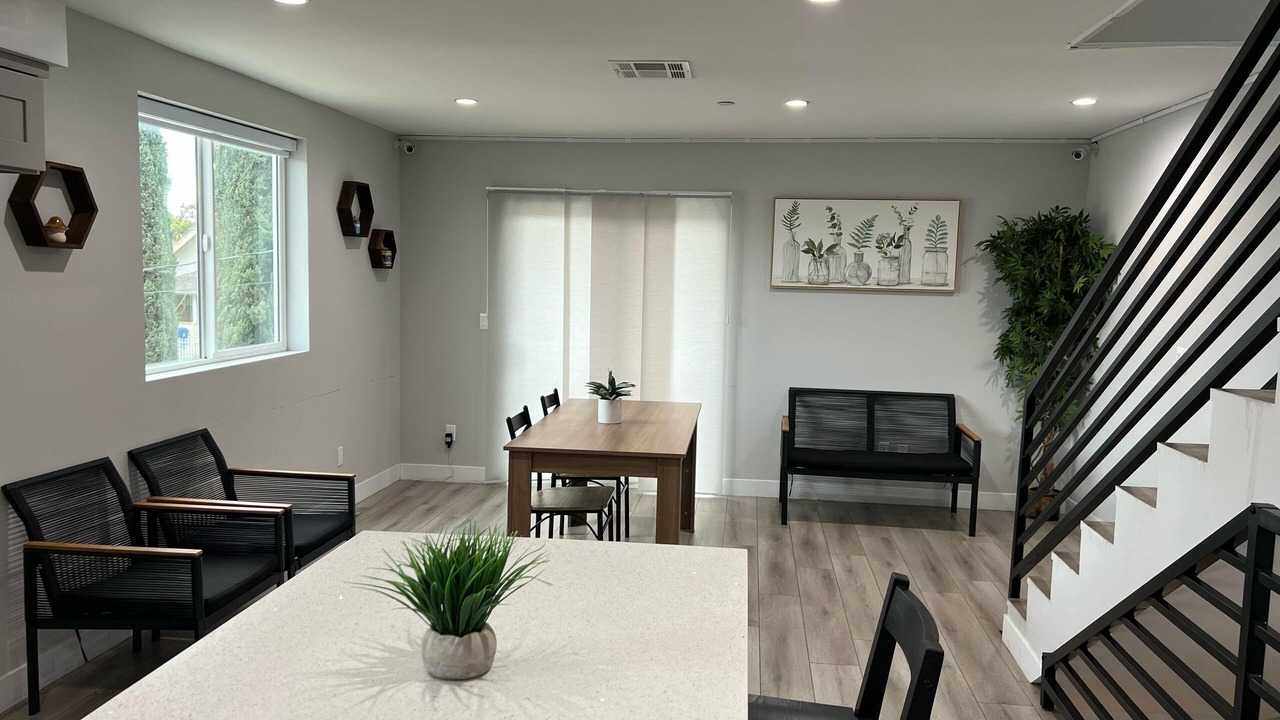 Photo of Livingroom in Little Armenia
