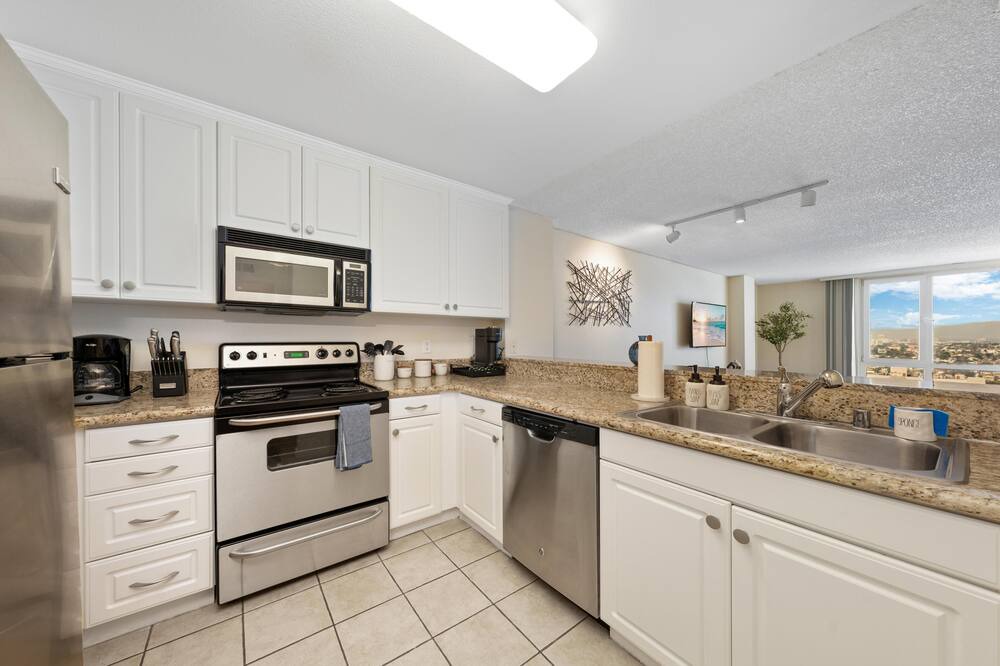 Photo of Kitchen in Marina Peninsula