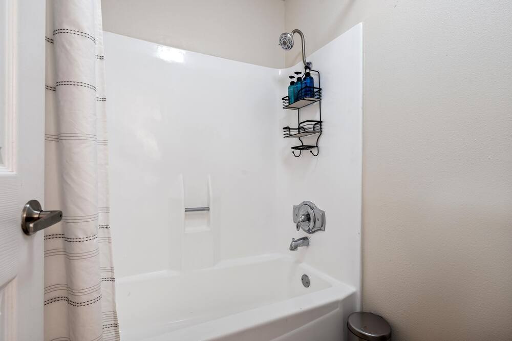 Photo of Bathroom in Marina Peninsula