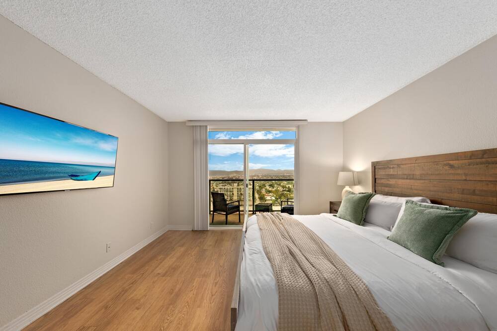 Photo of Bedroom in Marina Peninsula
