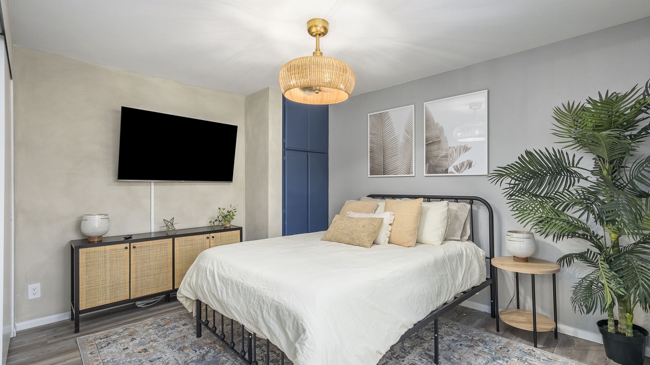 Photo of Bedroom in Valley Center