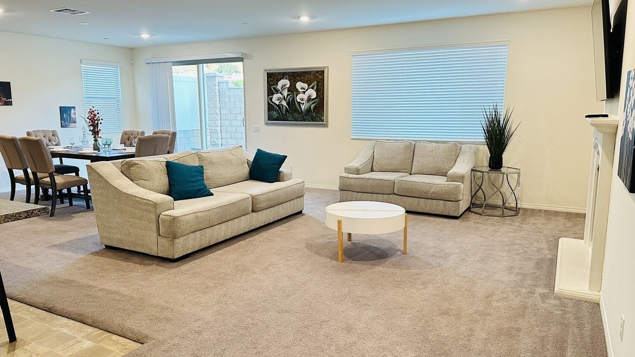 Photo of Livingroom in Jurupa Valley