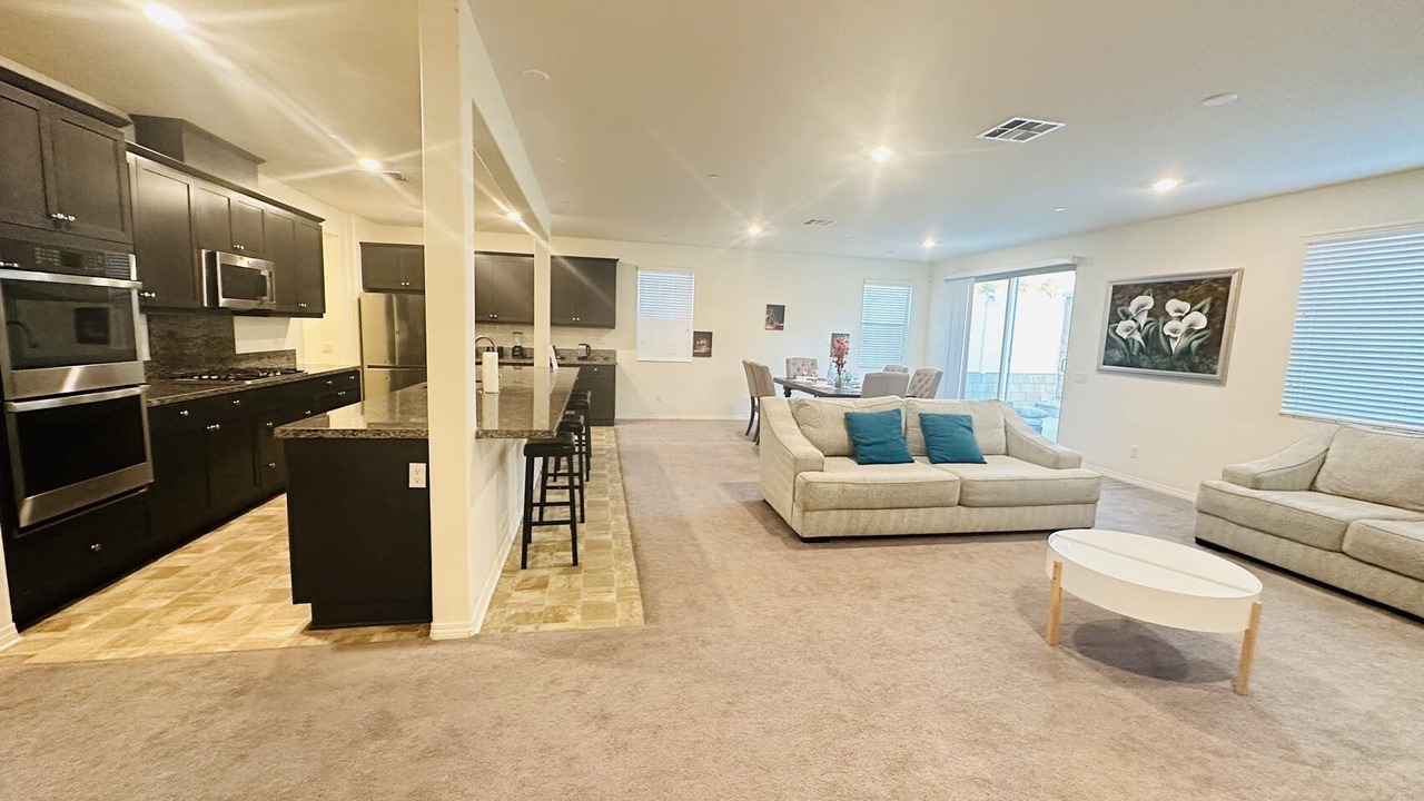 Photo of Livingroom in Jurupa Valley