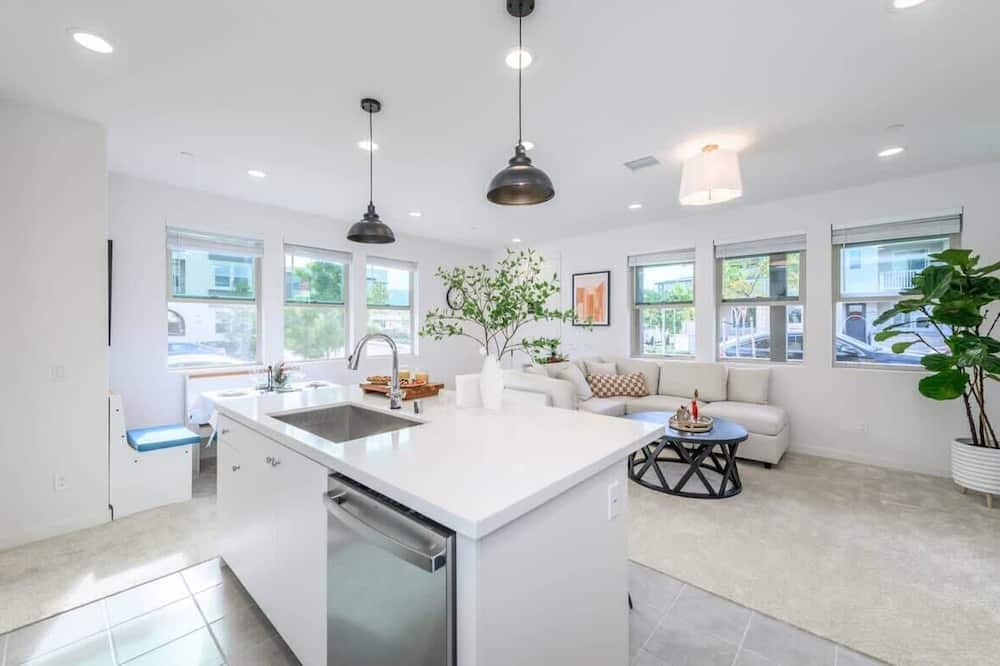 Photo of Kitchen in San Juan Capistrano