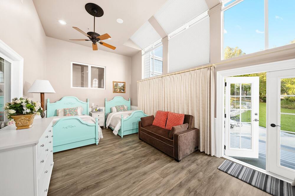 Photo of Livingroom in Brea