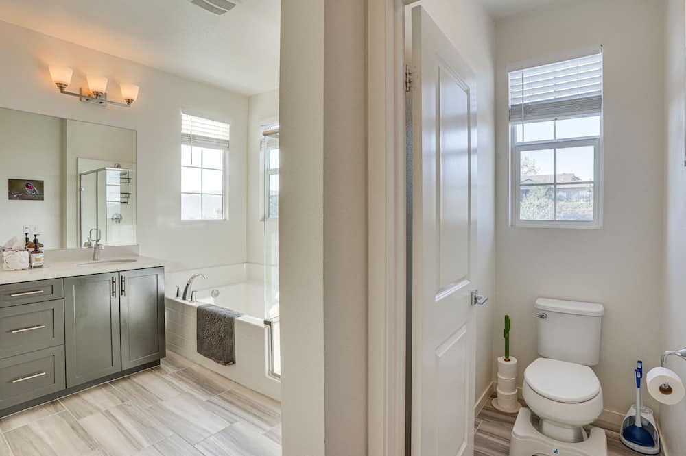 Photo of Bathroom in Rancho Mission Viejo