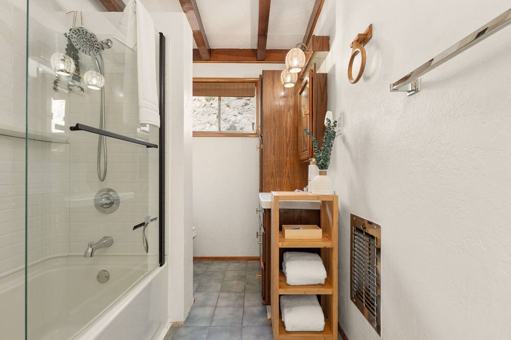 Photo of Bathroom in Morongo Valley