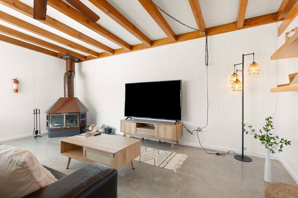 Photo of Livingroom in Morongo Valley