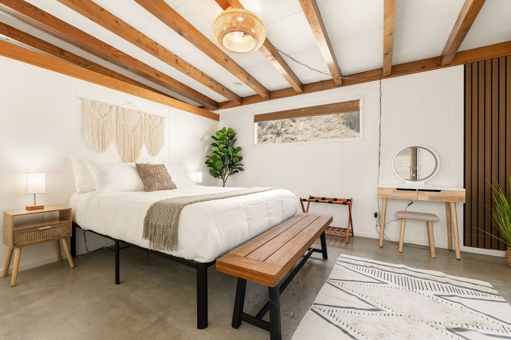 Photo of Bedroom in Morongo Valley