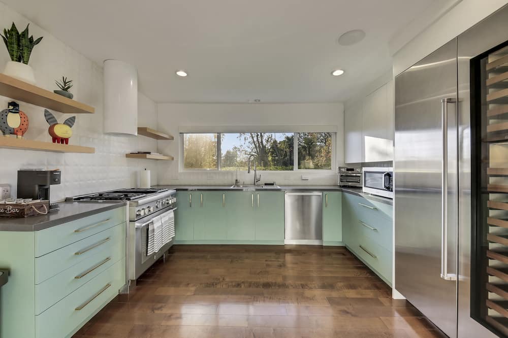Photo of Kitchen in La Canada Flintridge