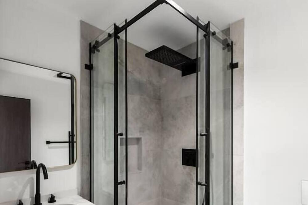 Photo of Bathroom in Adams Hill