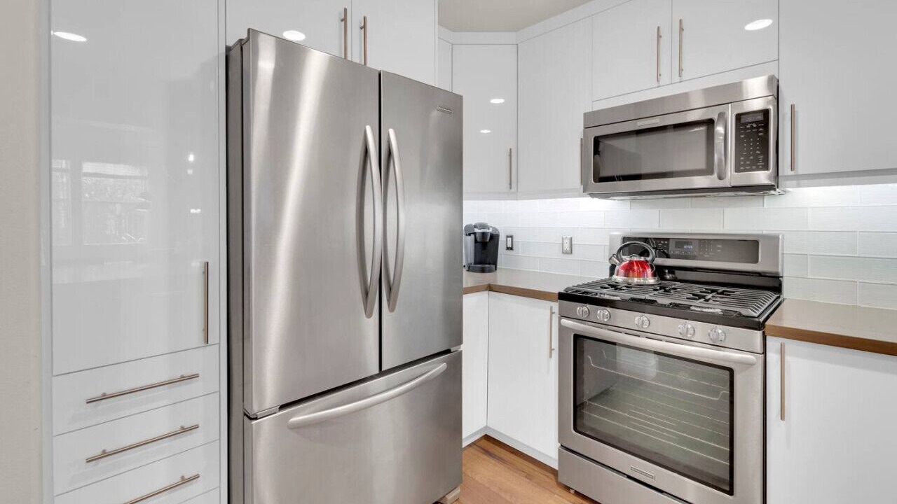 Photo of Kitchen in Airport Area