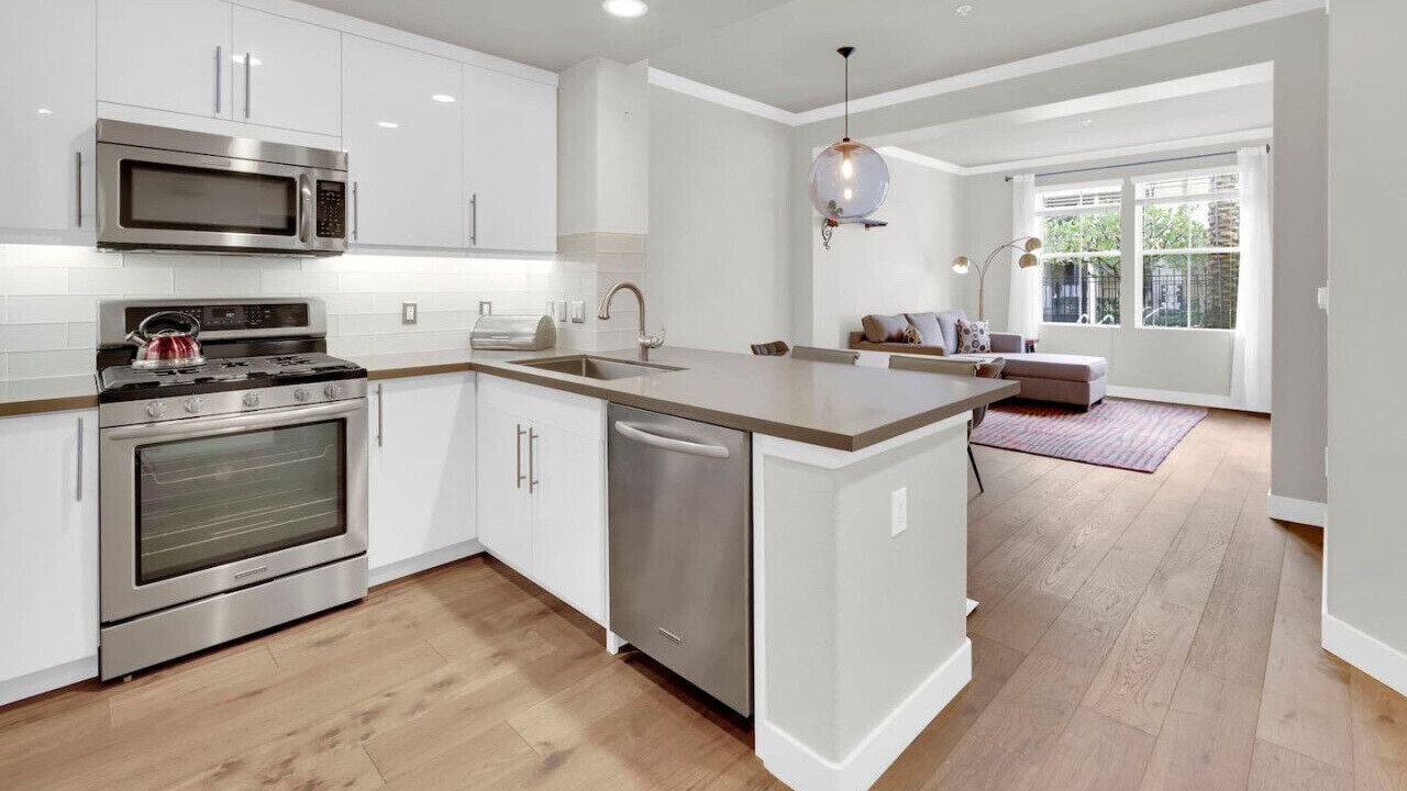 Photo of Kitchen in Airport Area