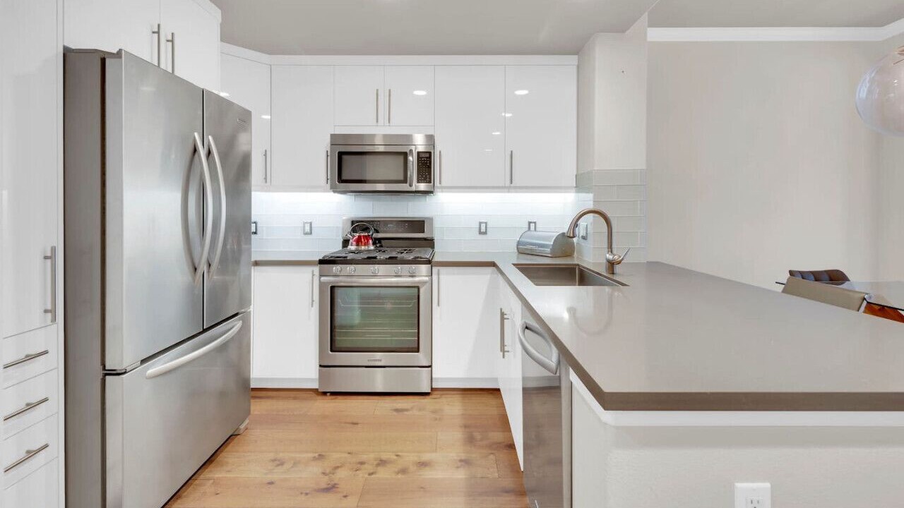 Photo of Kitchen in Airport Area