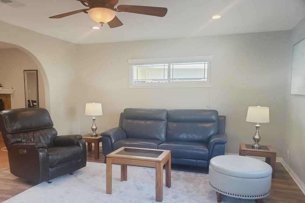 Photo of Livingroom in Buena Park