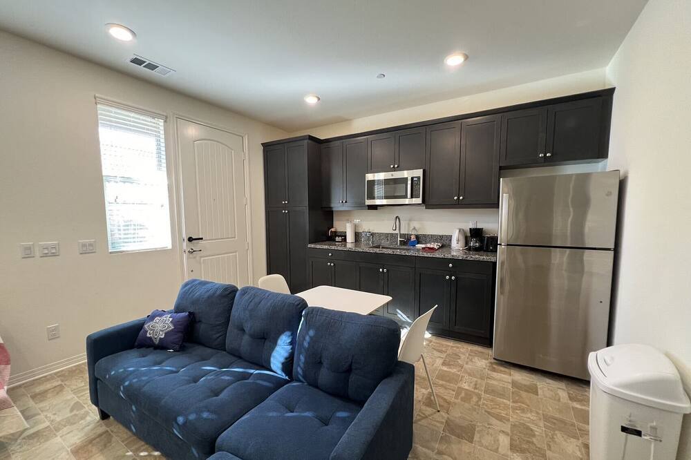 Photo of Livingroom in Jurupa Valley