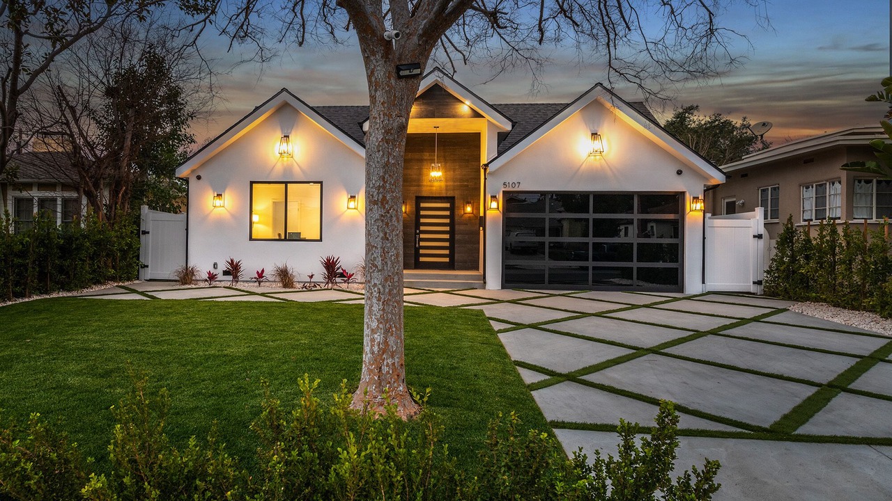 Photo of Outdoor in Burbank