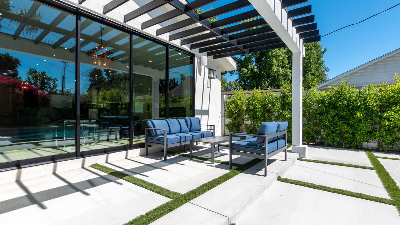 Photo of Outdoor in Burbank
