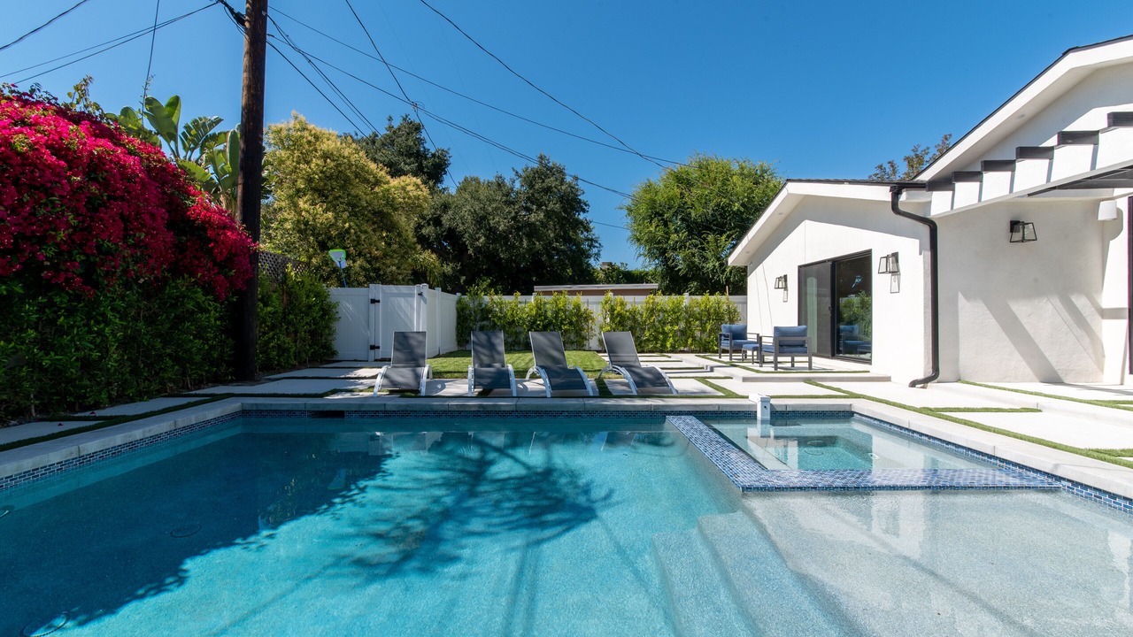 Photo of Outdoor in Burbank