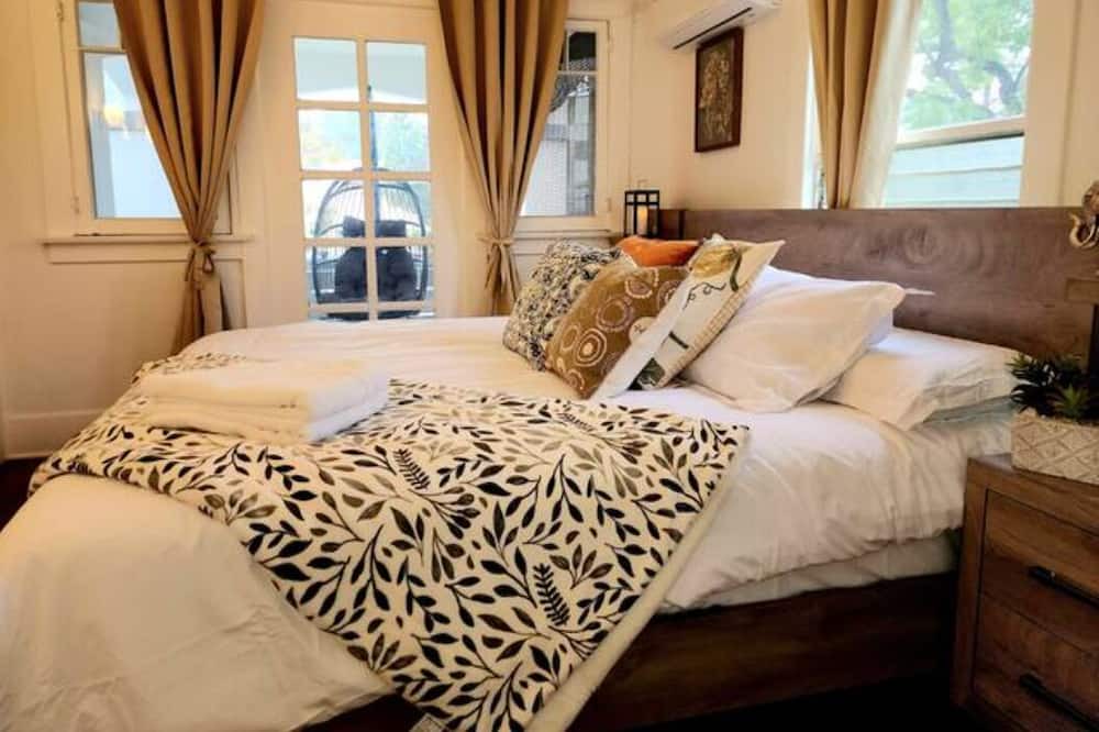 Photo of Bedroom in Alhambra