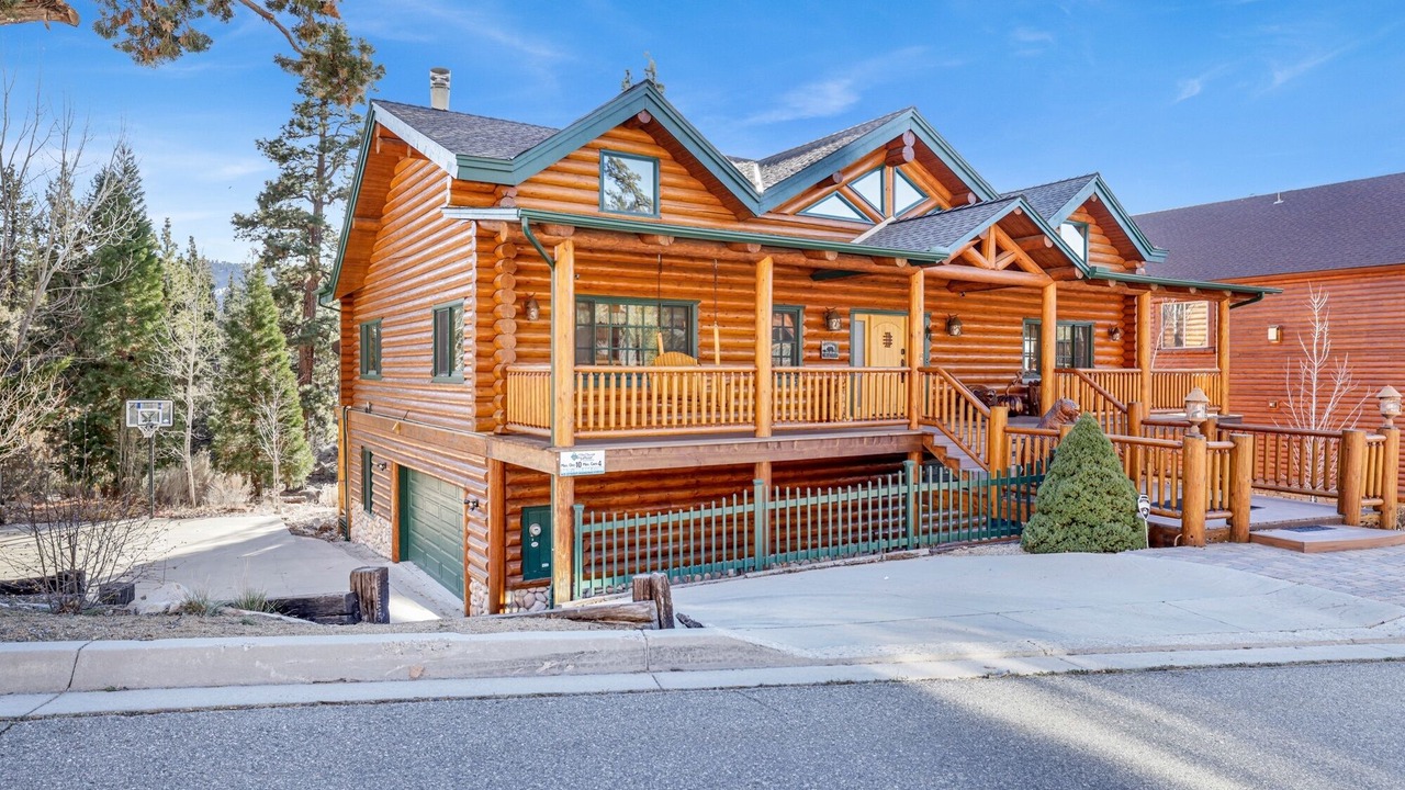 Photo of Outdoor in Castle Glen Estates