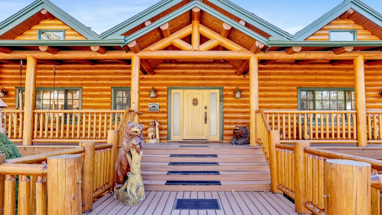 Photo of Outdoor in Castle Glen Estates