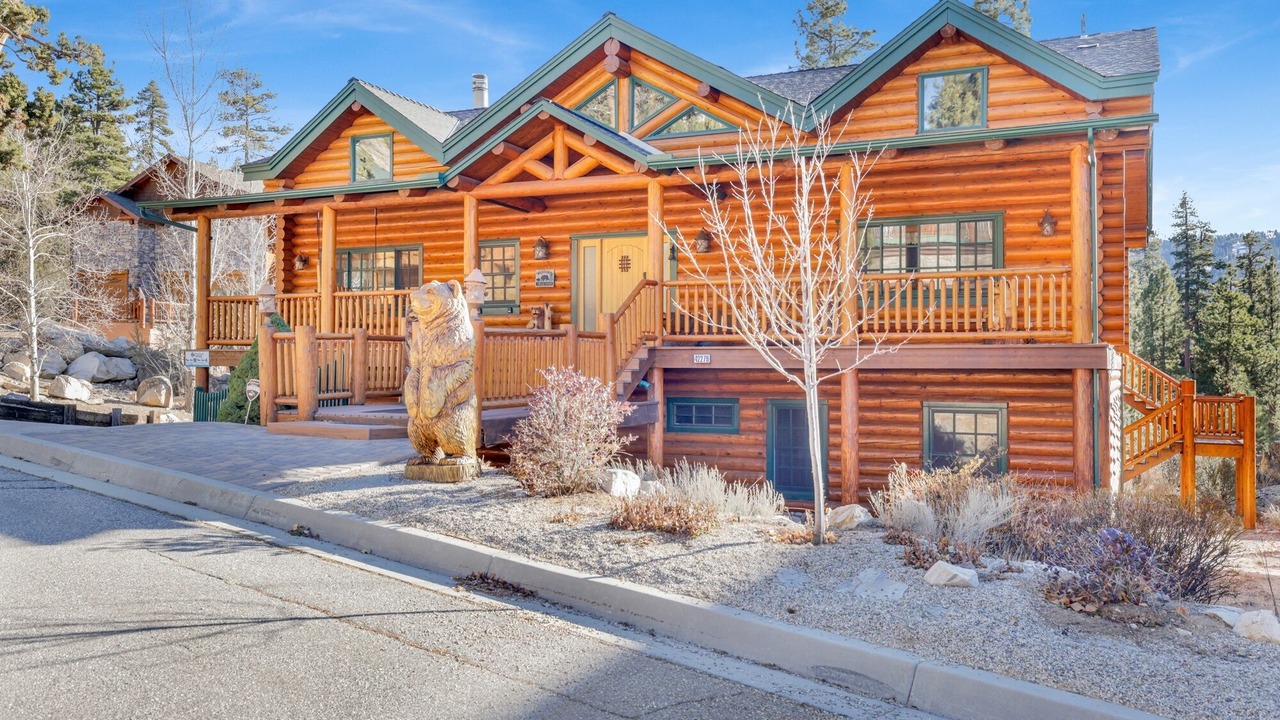 Photo of Outdoor in Castle Glen Estates