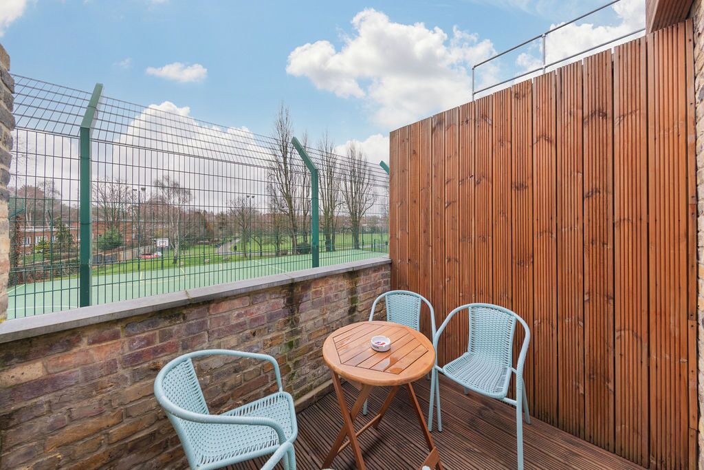 Photo of Outdoor in Kilburn