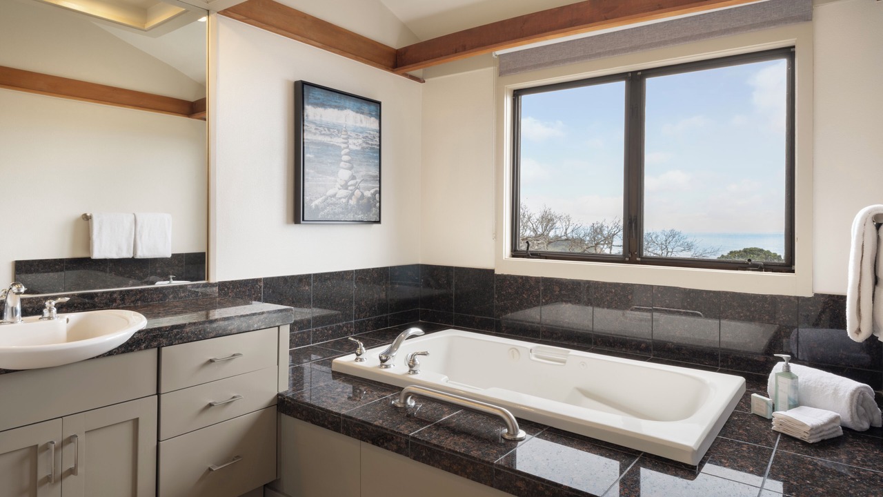 Photo of Bathroom in Carmel Highlands