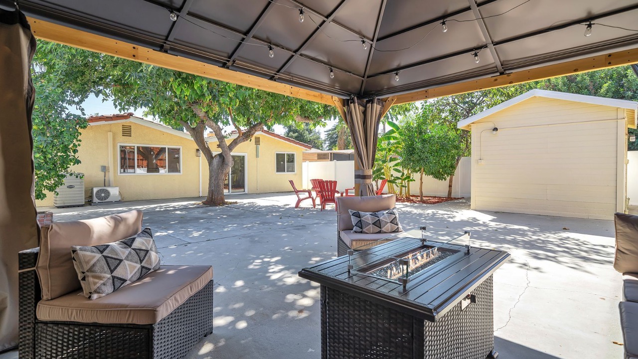 Photo of Patio Balcony in Lake Balboa