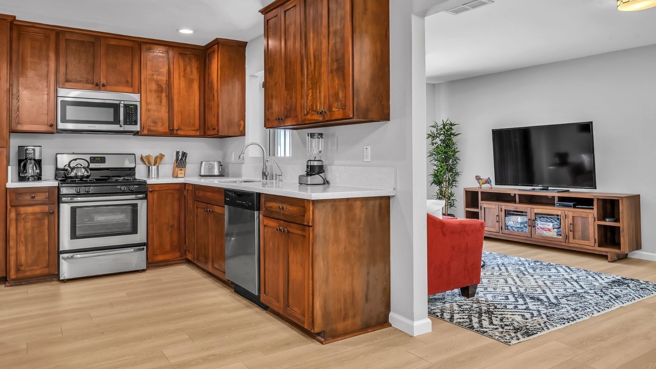 Photo of Kitchen in Lake Balboa