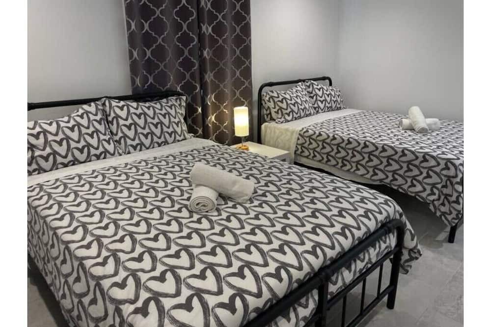 Photo of Bedroom in Santa Ana